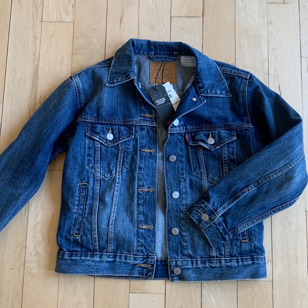 Women’s brand new with tags, Levi’s jean jacket